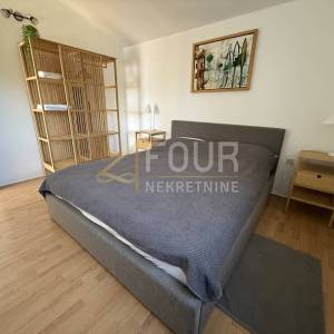 Zadar, Posedarje, samostojeća kuća, prvi red do mora !