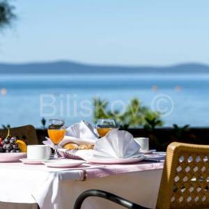 Zadar, Privlaka, hotel uz samo more.