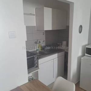 ZADAR-STAN 30m2- NAMJEŠEN - TOP LOKACIJA!