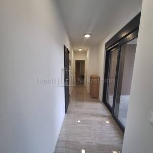 ZADAR,  U BLIZINI ŠC VIŠNJIK, STAN  59,86 m2, LUKSUZNO OPREMLJEN