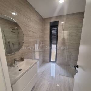 ZADAR,  U BLIZINI ŠC VIŠNJIK, STAN  59,86 m2, LUKSUZNO OPREMLJEN