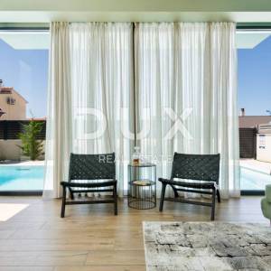 ZADAR, VRSI - Luksuzna vila s pogledom na more