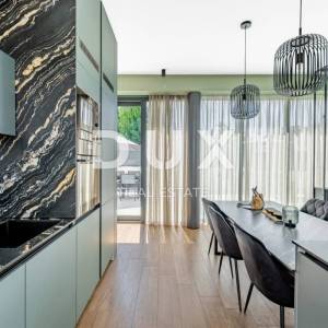 ZADAR, VRSI - Luksuzna vila s pogledom na more