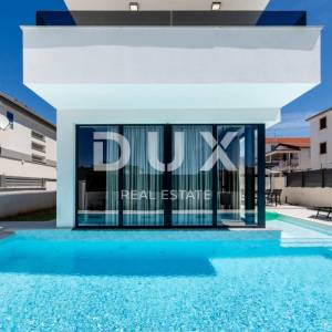 ZADAR, VRSI - Luksuzna vila s pogledom na more