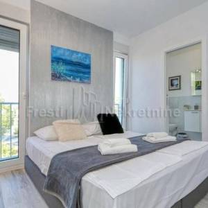 ZADAR -ZATON -LUKSUZNA VILLA 164 m2 S BAZENOM