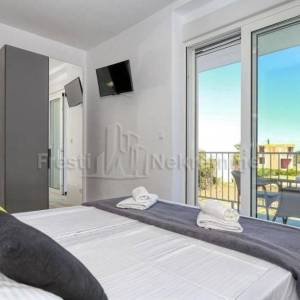 ZADAR -ZATON -LUKSUZNA VILLA 164 m2 S BAZENOM