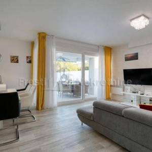 ZADAR -ZATON -LUKSUZNA VILLA 164 m2 S BAZENOM