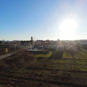 ZADAR -ZEMUNIK DONJI- POLJOPRIVREDNO ZEMLJIŠTE 1201m2-PRILIKA!