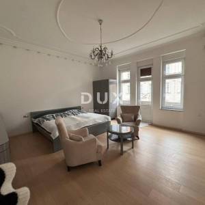 ZAGREB, CENTAR - moderan trosoban stan u strogom centru grada