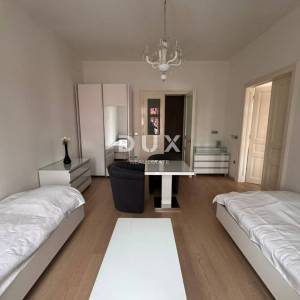 ZAGREB, CENTAR - moderan trosoban stan u strogom centru grada