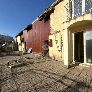 Zagreb centar, Trg bana Jelačića, dvoetažni stan, balkon, terasa