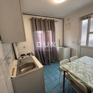 ZAGREB, DONJA DUBRAVA - dvije kuće na mirnoj lokaciji