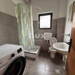 ZAGREB, DONJA DUBRAVA - dvije kuće na mirnoj lokaciji