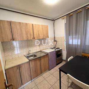 ZAGREB, DONJA DUBRAVA - dvije kuće na mirnoj lokaciji