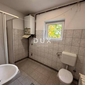 ZAGREB, DONJA DUBRAVA - dvije kuće na mirnoj lokaciji