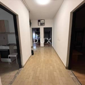 ZAGREB, DONJA DUBRAVA - dvije kuće na mirnoj lokaciji