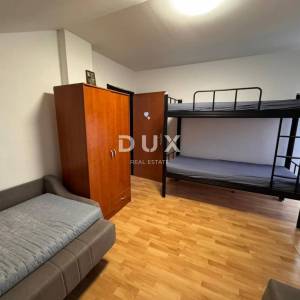 ZAGREB, DONJA DUBRAVA - dvije kuće na mirnoj lokaciji