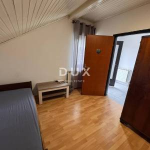 ZAGREB, DONJA DUBRAVA - dvije kuće na mirnoj lokaciji