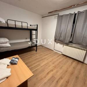 ZAGREB, DONJA DUBRAVA - dvije kuće na mirnoj lokaciji