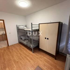 ZAGREB, DONJA DUBRAVA - dvije kuće na mirnoj lokaciji