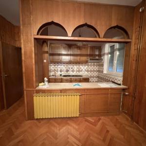 ZAGREB, DONJA DUBRAVA - Kuća s velikim investicijskim potencijalom 