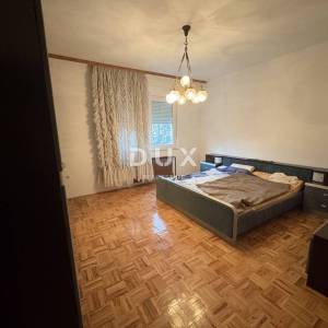 ZAGREB, DONJA DUBRAVA - Kuća s velikim investicijskim potencijalom 