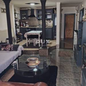 ZAGREB, DONJA DUBRAVA - Obiteljska kuća