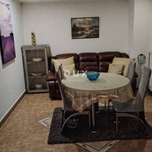 ZAGREB, DONJA DUBRAVA - Obiteljska kuća