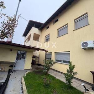 ZAGREB, DUBRAVA - Obiteljska kuća sa dva stana