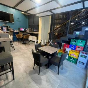 ZAGREB, DUBRAVA - Uhodani caffe bar s galerijom i terasom – Mogućnost prenamjene