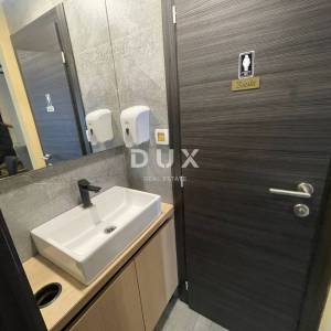 ZAGREB, DUBRAVA - Uhodani caffe bar s galerijom i terasom – Mogućnost prenamjene