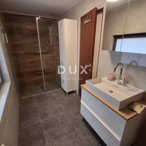 ZAGREB, GORNJE VRAPČE - Obiteljska kuća s panoramskim pogledom na Zagreb