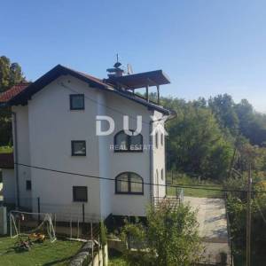 ZAGREB, GORNJE VRAPČE - Obiteljska kuća s panoramskim pogledom na Zagreb