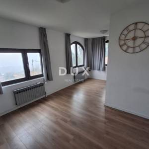 ZAGREB, GORNJE VRAPČE - Obiteljska kuća s panoramskim pogledom na Zagreb