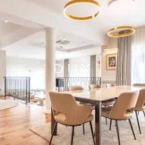 ZAGREB, JAZBINA - Luksuzna višeetažna vila s bazenom i vinskim podrumom