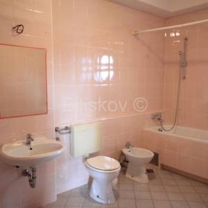 Zagreb, Malešnica, ulica Ante Topića Mimare, komforan trosoban ured