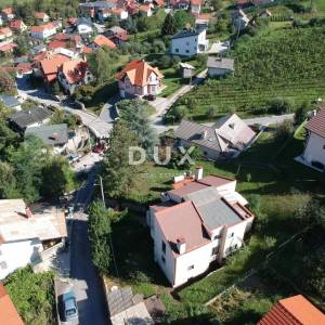 ZAGREB, SAMOBOR - Prostrana kuća za veće obitelji