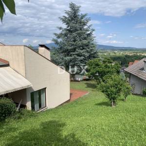 ZAGREB, SAMOBOR - Prostrana kuća za veće obitelji