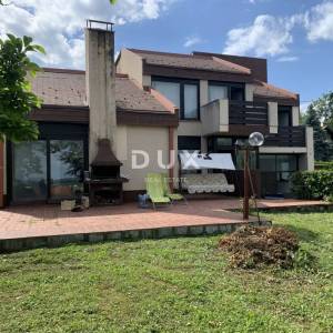 ZAGREB, SAMOBOR - Prostrana kuća za veće obitelji