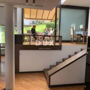 ZAGREB, SAMOBOR - Prostrana kuća za veće obitelji