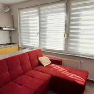 Zagreb-Stenjevec, 2S stan 45m2, vpm, spremište, (dobrodošao manji pas)