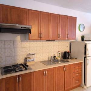 Zagreb-Trešnjevka,  2S stan na 1. katu zgrade s liftom, 40m2, parking