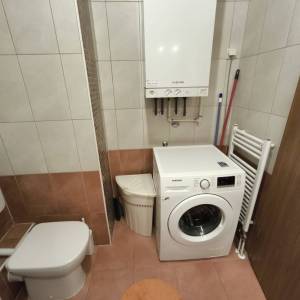 Zagreb-Trešnjevka,  2S stan na 1. katu zgrade s liftom, 40m2, parking