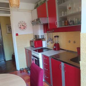 Zagreb-Trešnjevka, 3-sobni stan sa spremištem, 62m2, 1.kat