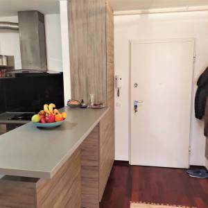 Zagreb-Trešnjevka, namješten 2-sobni stan 52m2, visoko prizemlje