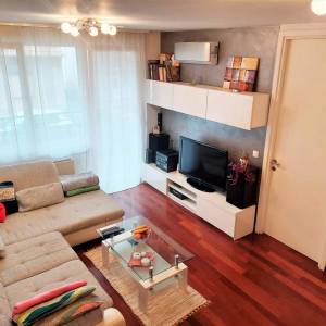 Zagreb-Trešnjevka, namješten 2-sobni stan 52m2, visoko prizemlje