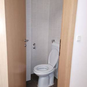 Zagreb-Vrapče, 3.5S stan NKP 78m2 sa spremištem, blizina svih sadržaja