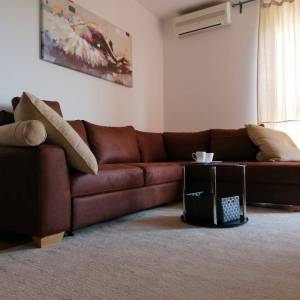 Zagreb-Vrapče, 3.5S stan NKP 78m2 sa spremištem, blizina svih sadržaja