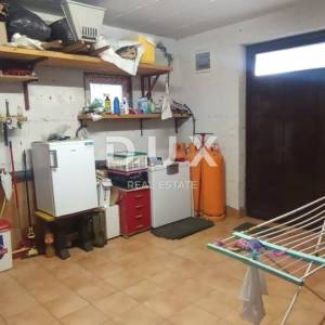 ZAGREB, VRAPČE - Obiteljska kuća na mirnoj lokaciji