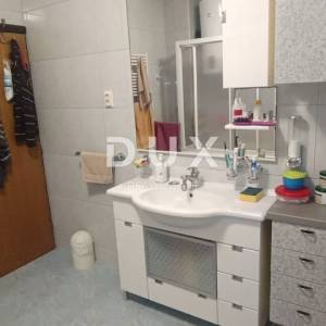 ZAGREB, VRAPČE - Obiteljska kuća na mirnoj lokaciji